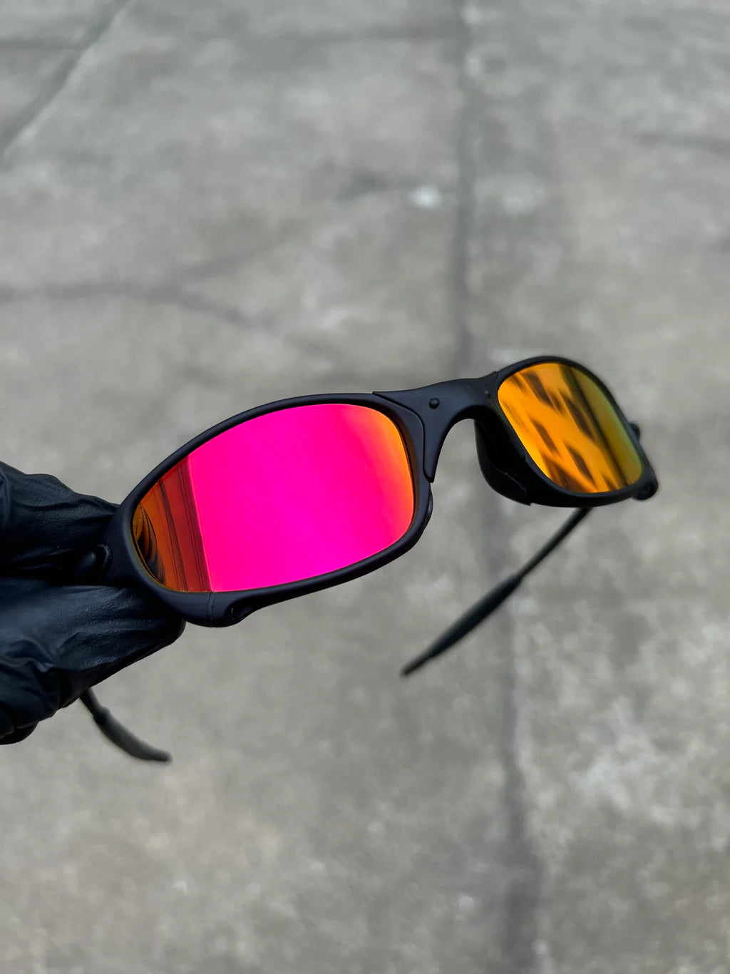 Juliet Carbon Ruby