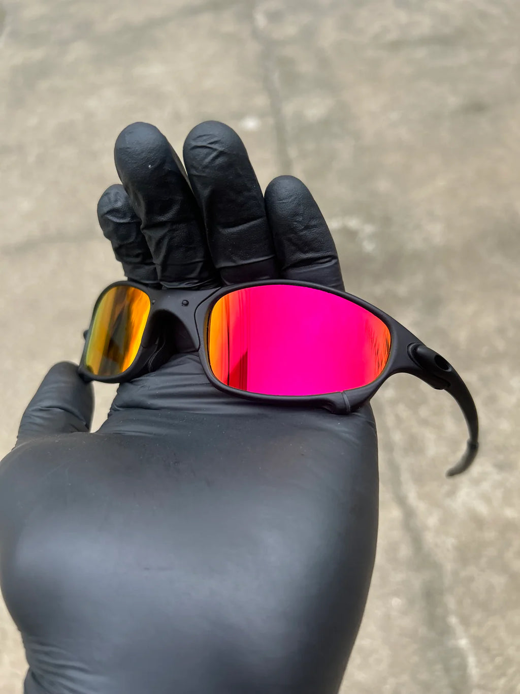 Juliet Carbon Ruby