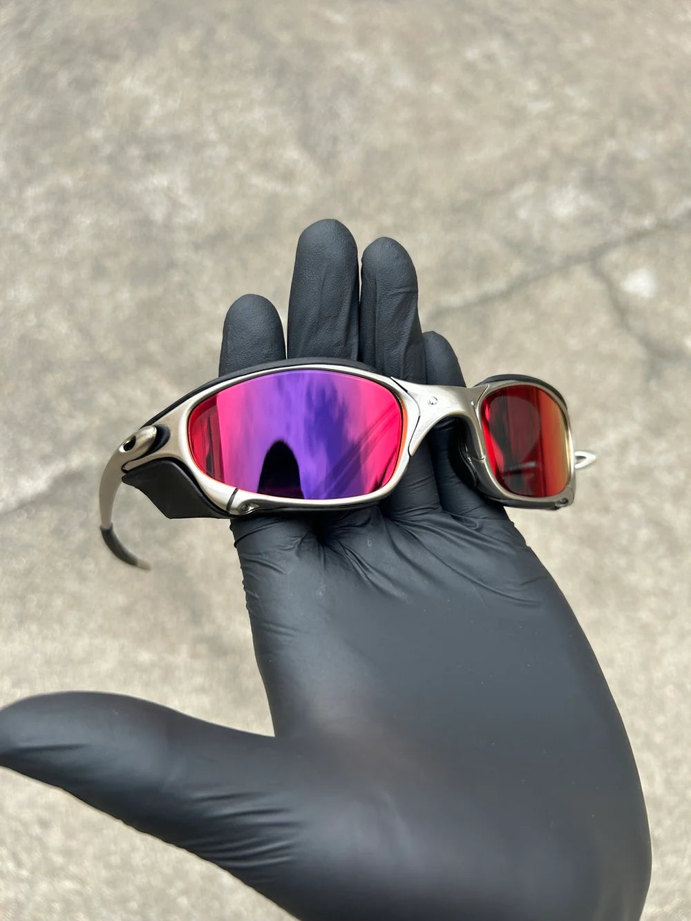 Juliet Plasma Dark Ruby c/ Side Blinder