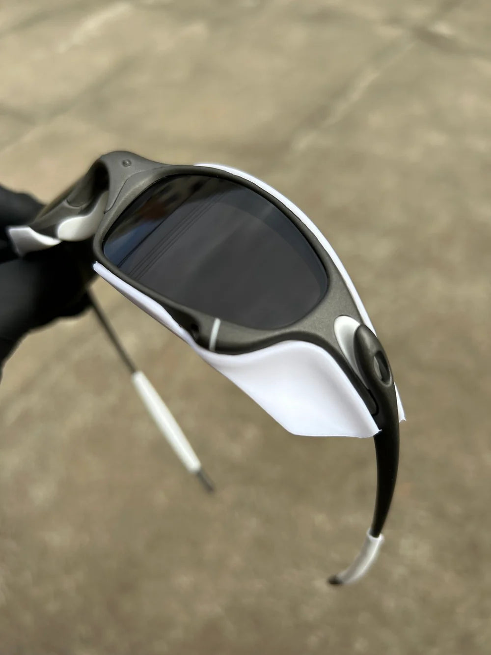 Juliet X-Metal Black Kit Branco c/ Side Blinder
