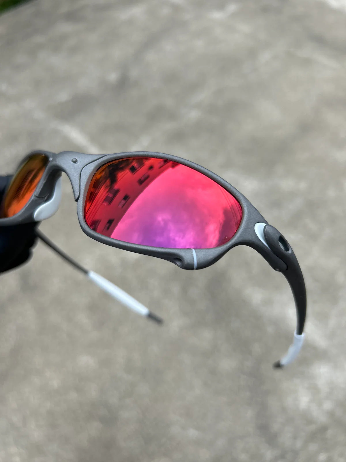 Juliet X-Metal Dark Ruby Custom c/ Kit Branco